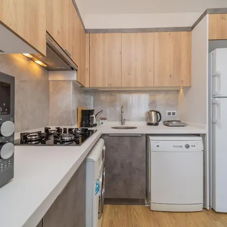 Gorgeous Flat With Shared Pool In Kepez アパート *